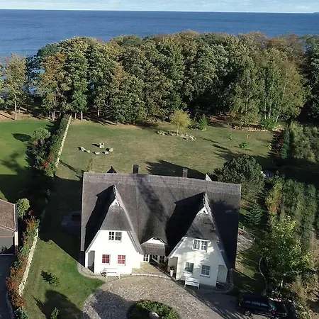Ostsee Strandvilla Silvia Holiday home Lobbe